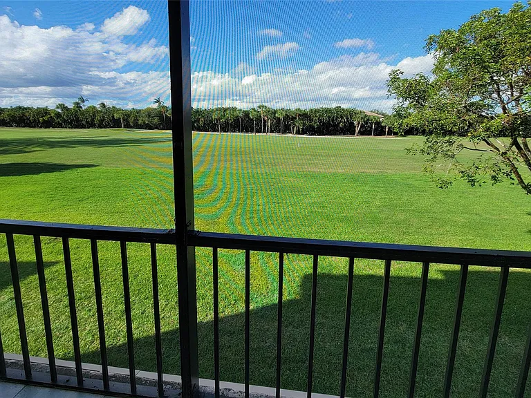 9411 N Hollybrook Lake Dr #209 — Photo 12