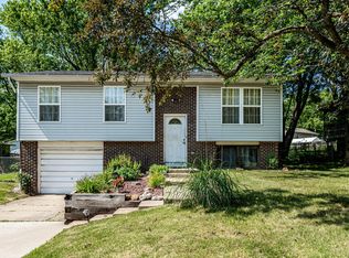 1334 Grandview Dr, Jefferson City, MO 65109