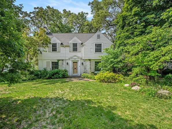 1632 Seminole Rd SE, East Grand Rapids, MI 49506