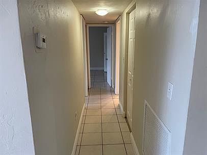 4th image of 2175 NE 170th St Unit 203-757