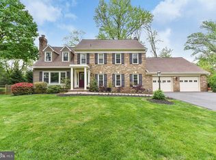 7219 Hyde Rd, Falls Church, VA 22043