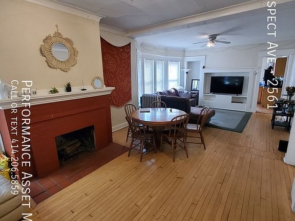 4th image of 2561 N Prospect Ave #2561
