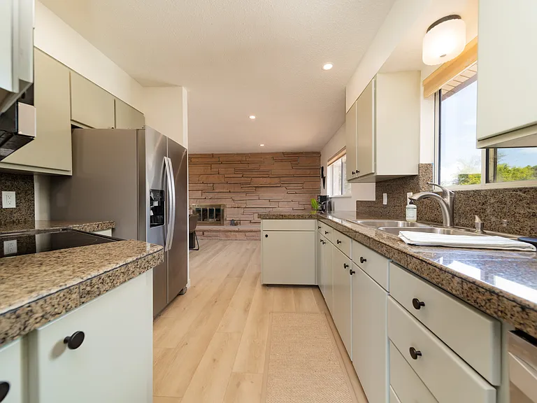 425 Rio Vista Rd — Photo 21