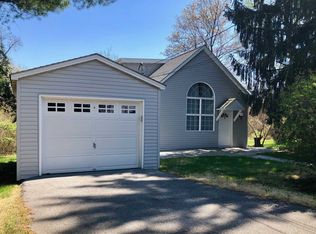 203 Osborne Hill Rd, Fishkill, NY 12524