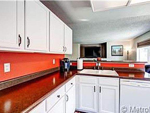 5th image of 13577 Wyandot St