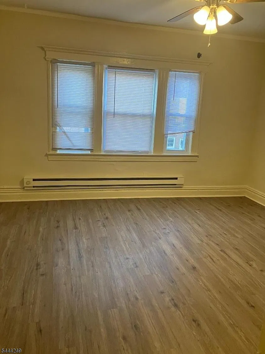 2 bed, 1.0 bath, $2,000 — Photo 3