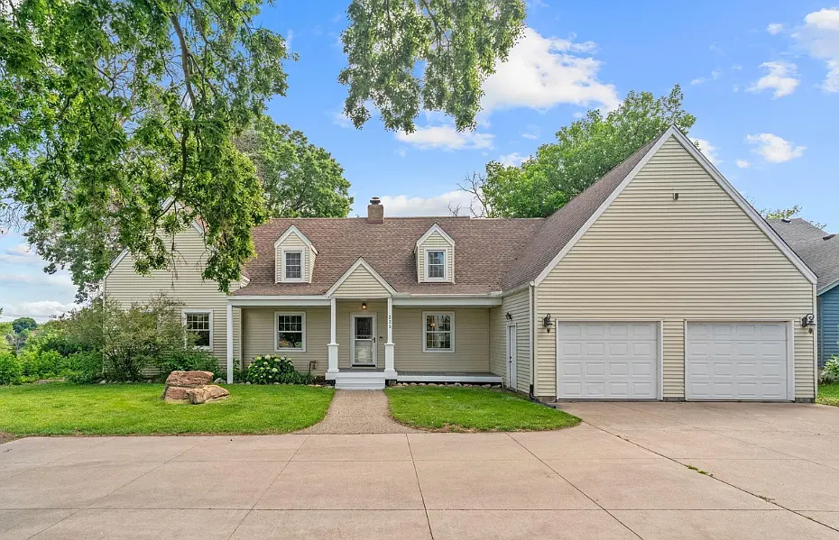 223 E River Pkwy