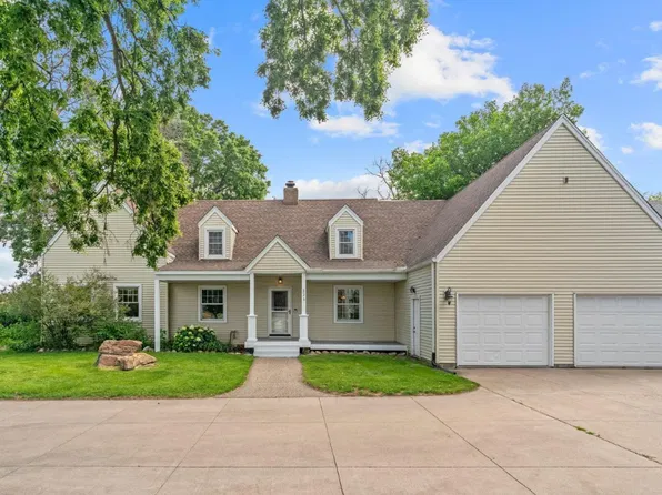 223 E River Pkwy, Champlin, MN 55316