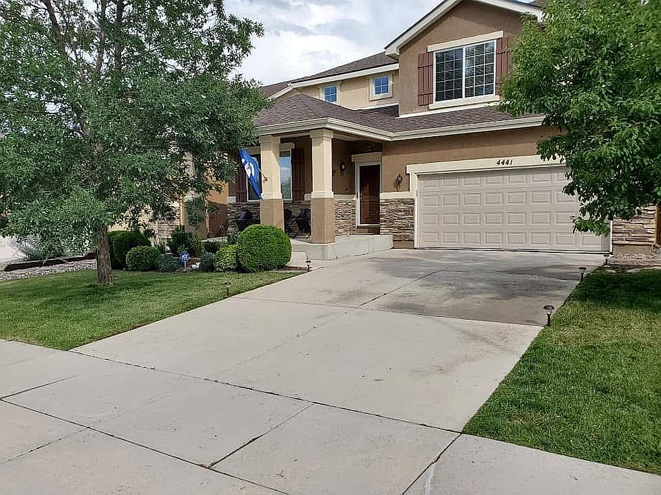 1st image of 4441 Centerville Dr