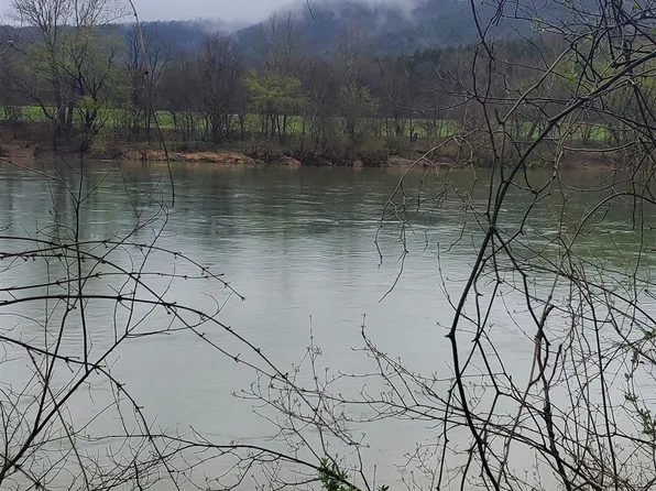 (undisclosed Address), Mountain View, AR 72560