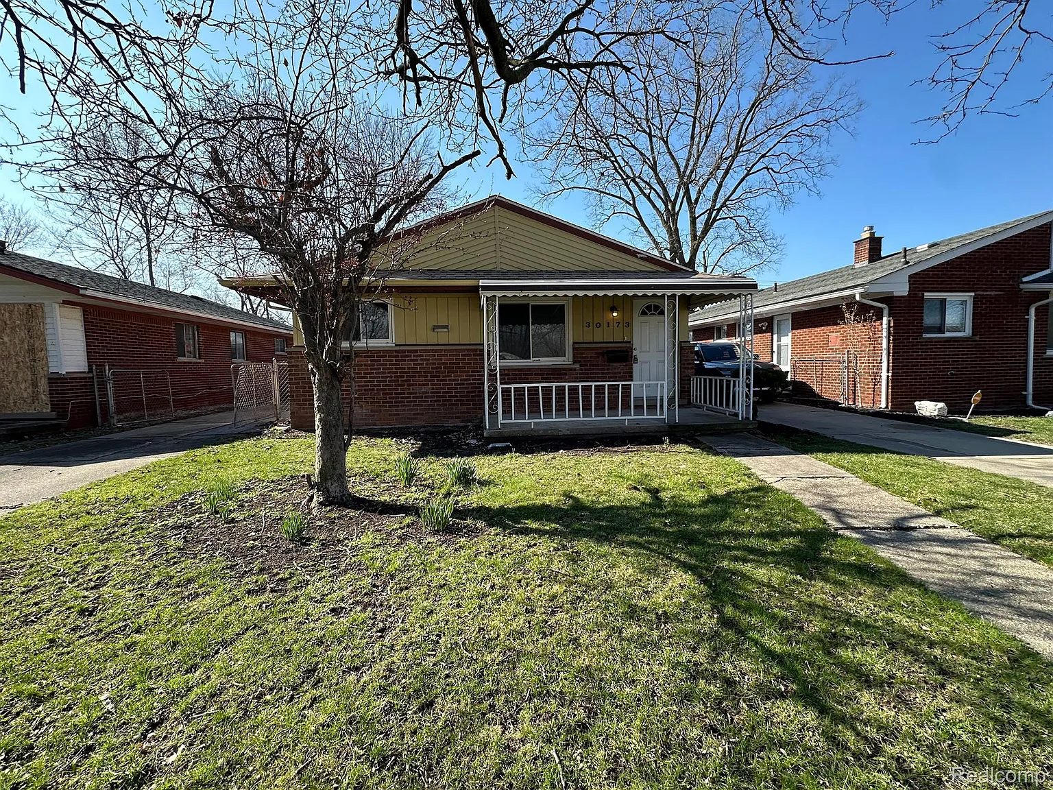 30173 Hazelwood St photo 1