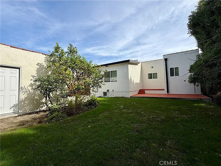 423 S Citrus Ave — Photo 35