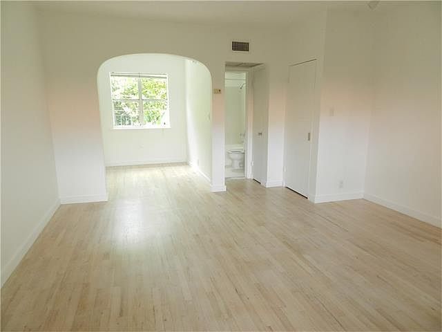 2nd image of 1400 Lenox Ave