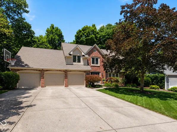 8922 Admirals Bay Dr, Indianapolis, IN 46236