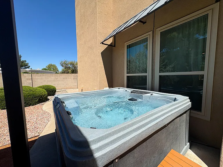 9608 Merion Cir NE — Photo 28