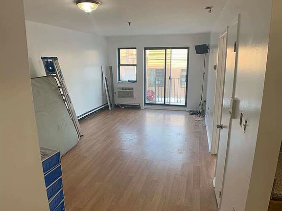 2nd image of 34-36 10th St #2F