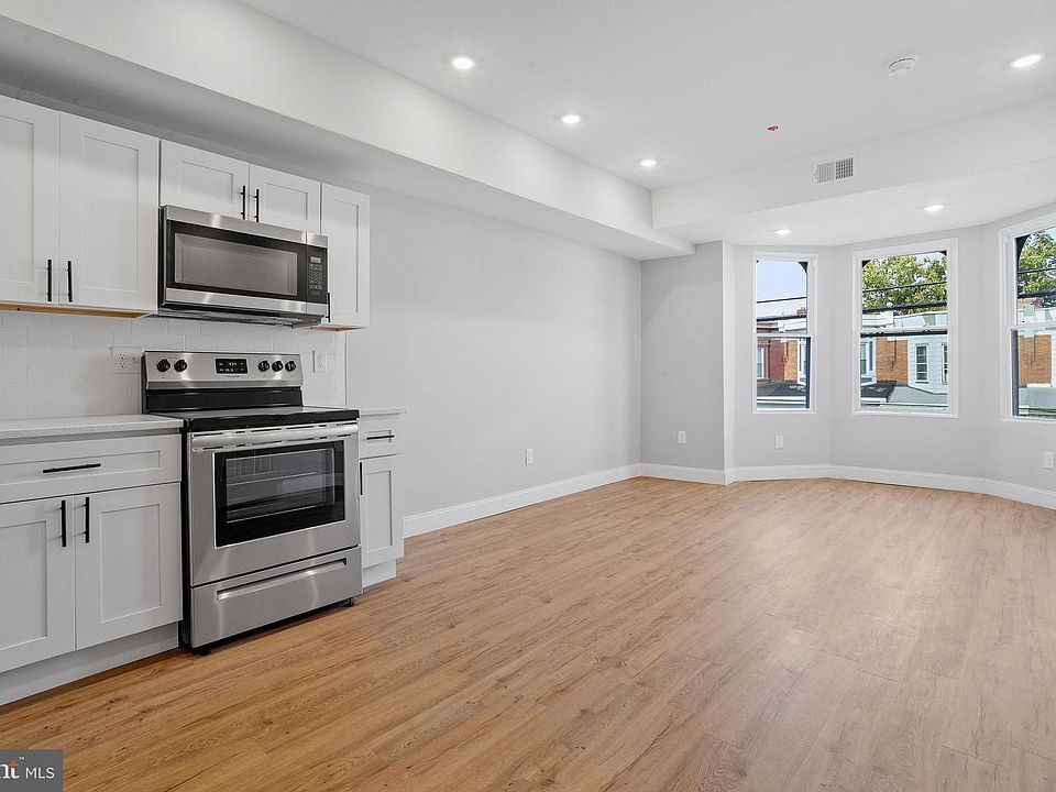 1st image of 2932 W Oxford St Floor 2