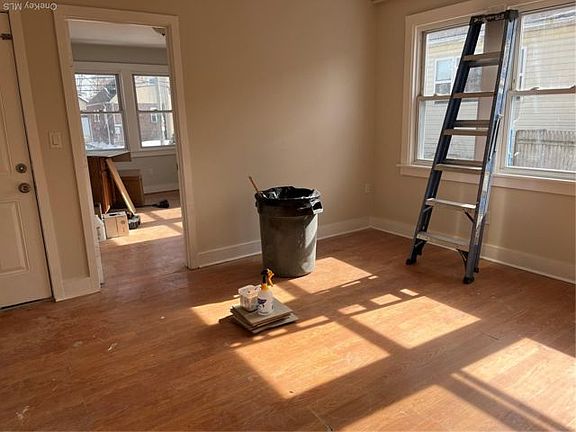 4th image of 43 California Ave APT 2