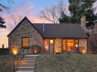 5425 Queen Ave S, Minneapolis, MN 55410
