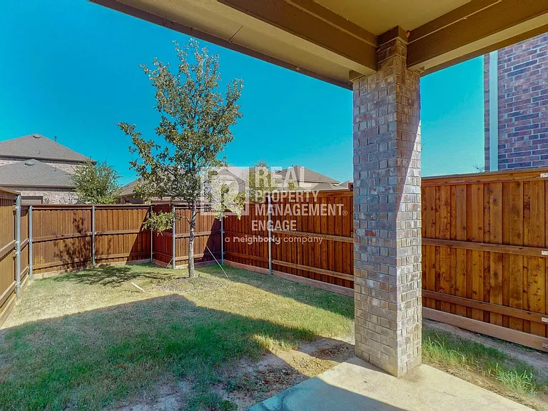 2321 Astapor Dr — Photo 36