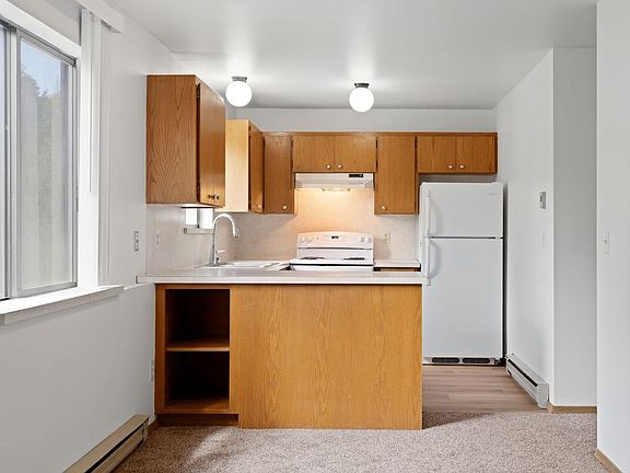 2nd image of 1111 E 8th Ave #1