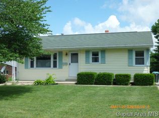 860 W Superior Ave, Jacksonville, IL 62650
