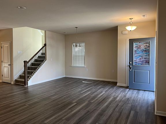 5th image of 223 Parker Station Ave