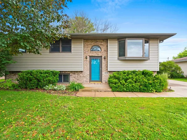 510 Jeffrey St, Combined Locks, WI 54113