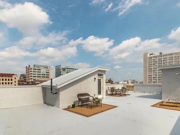 3rd image of 224 N Camac St #4B