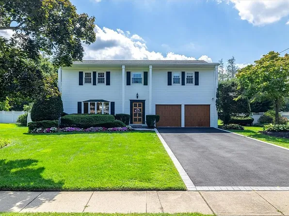 1170 5th Ave, East Northport, NY 11731