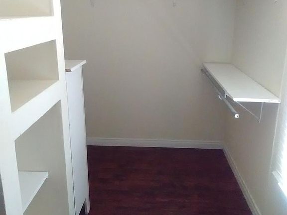 walk in closet