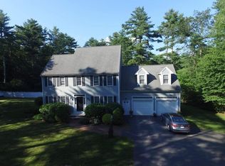 86 Center St, Westport, MA 02790
