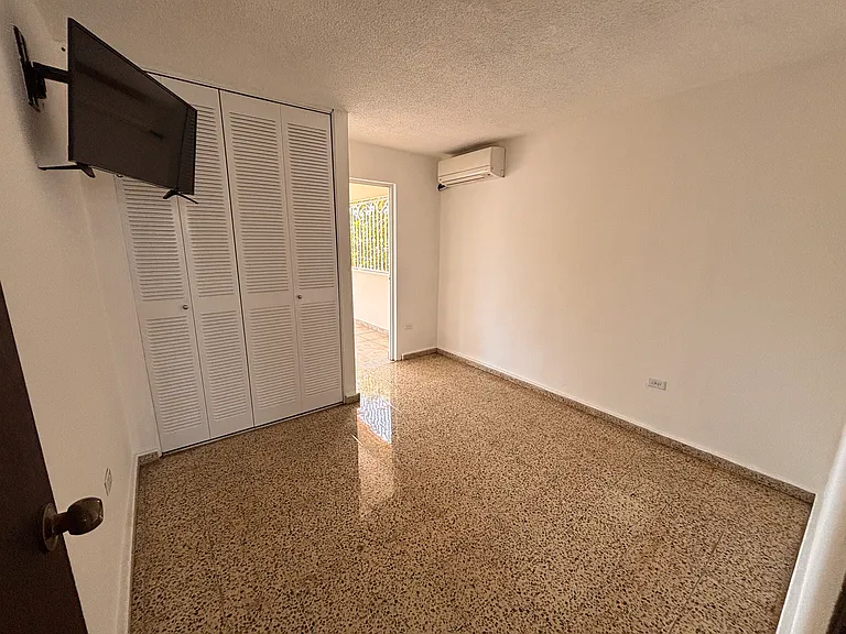 C11 Calle 2 — Photo 7