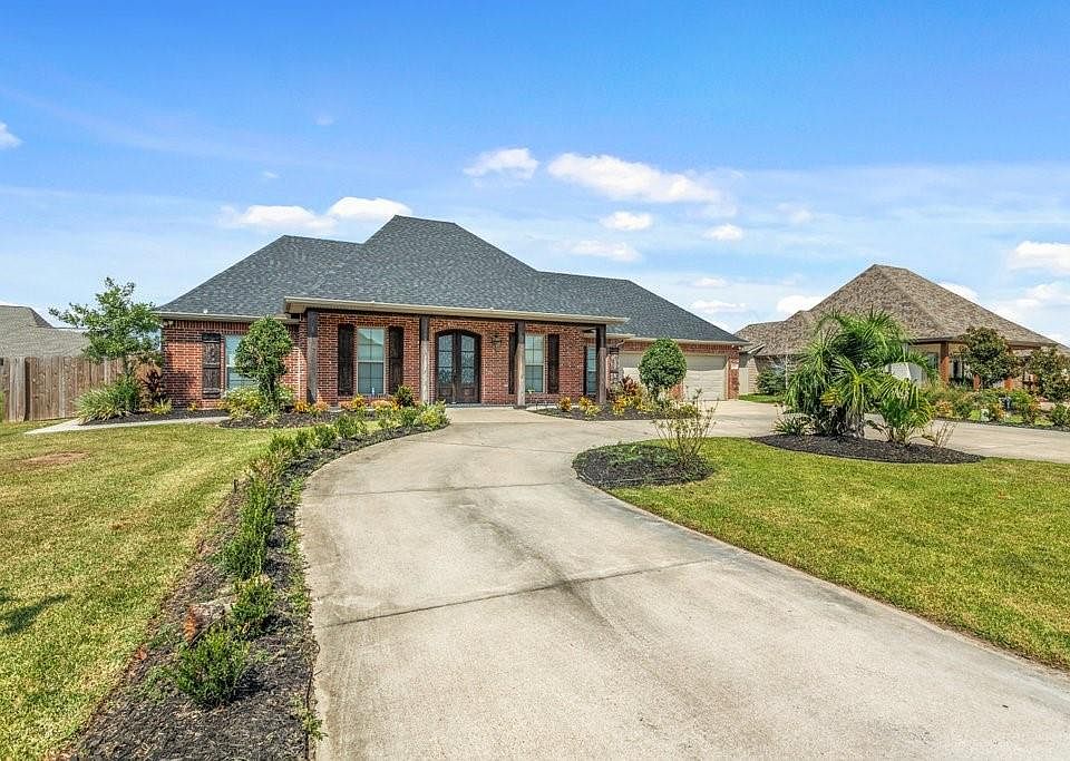 Mignonette Oaks Townhomes - Lake Charles, LA | Zillow