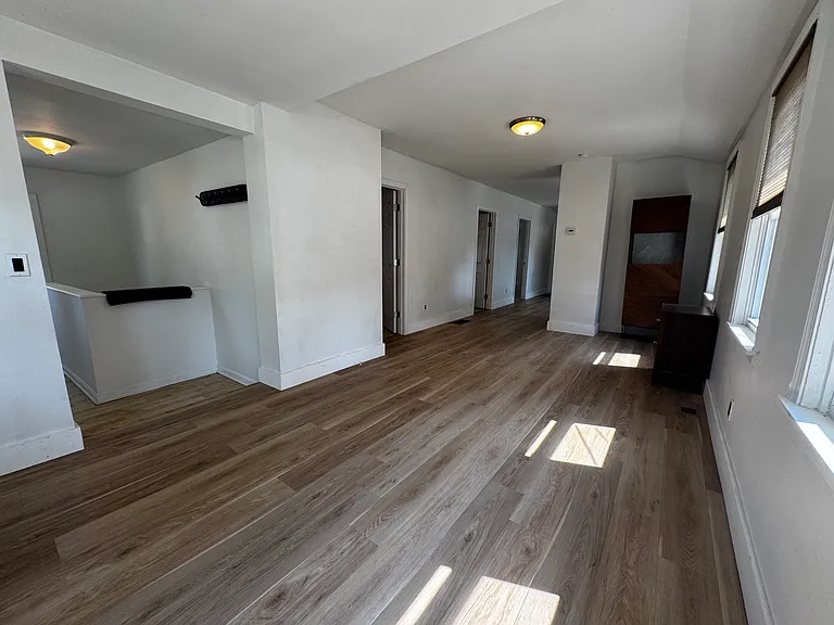 12 Hunter St — Photo 15