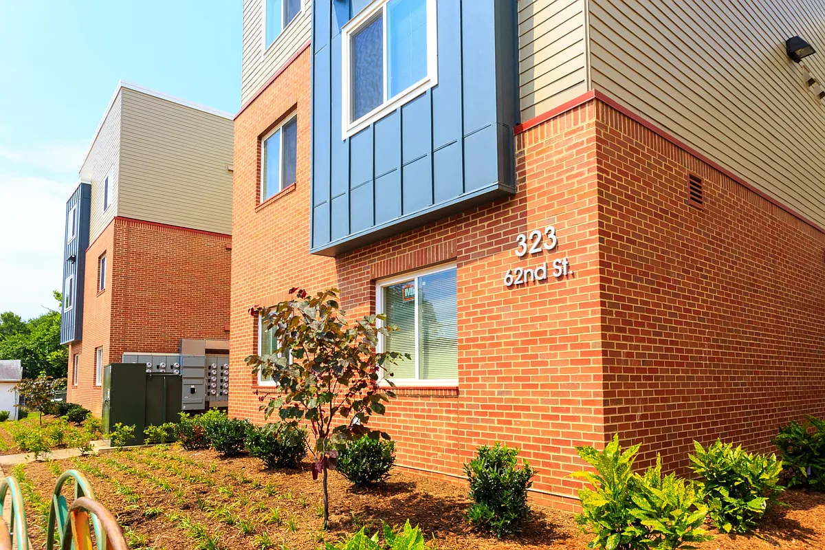 Building Photo - Eastbrooke Apartments
