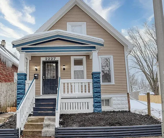 2227 W Cherry St — Photo 1