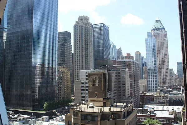 Rented by Corcoran | media 39