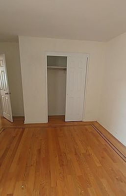 4th image of 4242 80th St APT 6H