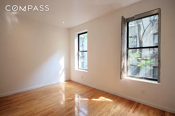 Rented by Compass | media 12