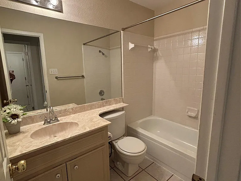 4500 Abelia Dr — Photo 27