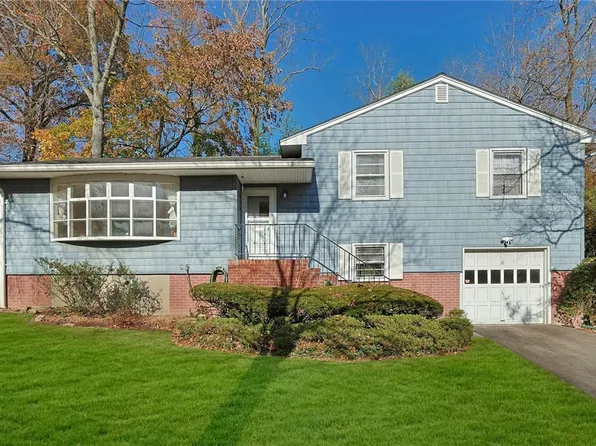 12 Kenneth Road, White Plains, NY 10605