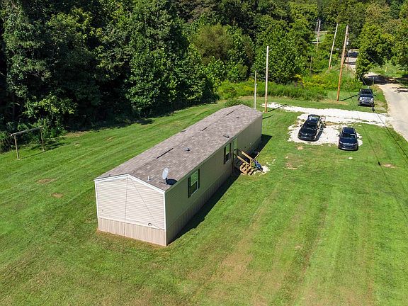 2nd image of 2861 Smith Branch Rd