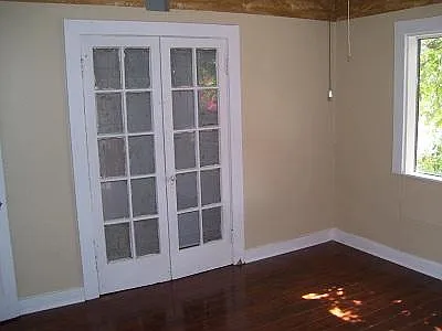 Studio, 350 sqft, $1,350 — Photo 2