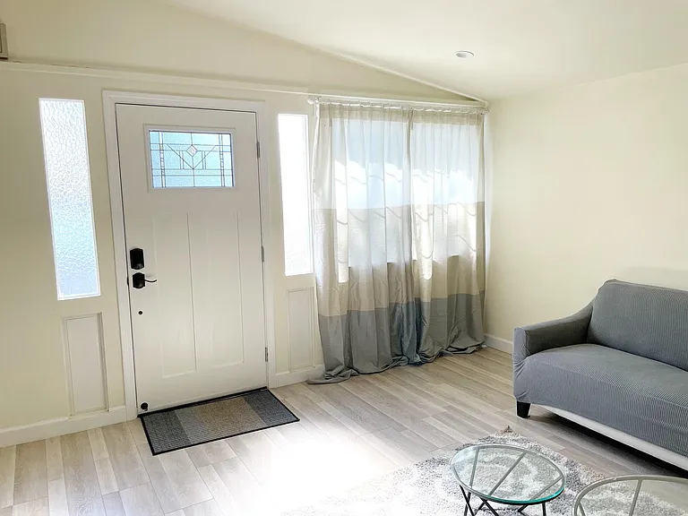 1309 Socorro Ave — Photo 7