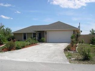 574 SW Whitmore Dr, Port Saint Lucie, FL 34984
