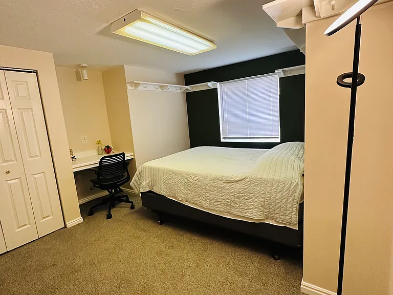 1225 N 900 E — Photo 6