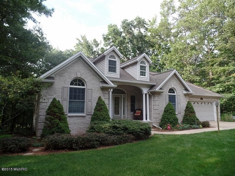 1st image of 17156 Sierra Dr