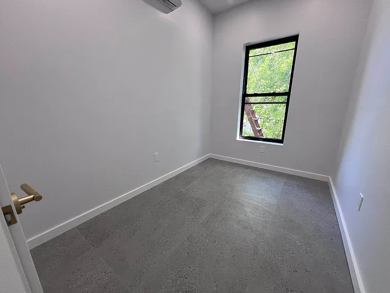 3052 Fulton St #2F — Photo 15