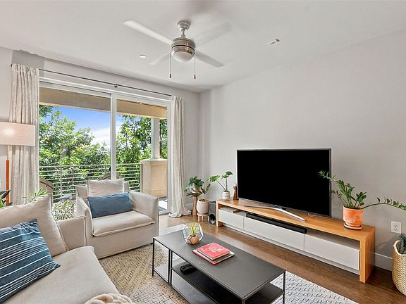 2nd image of 2805 Dulce Ln Unit 1033